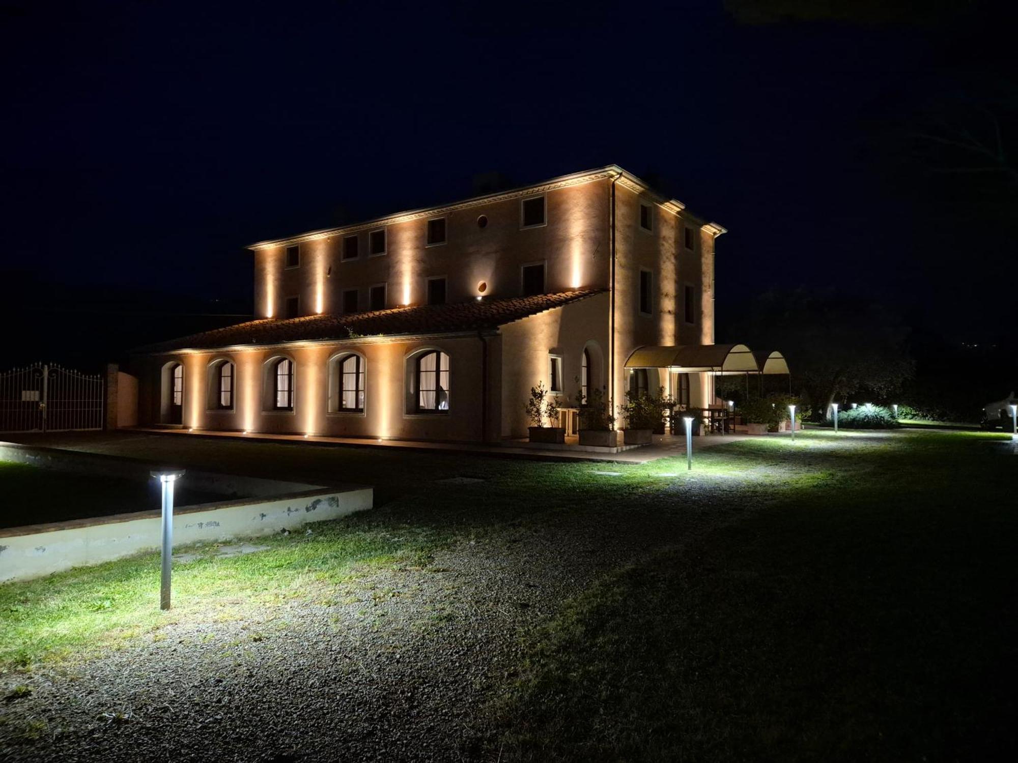 Il Cuoricino Podere Le Bozze Con Piscina, Wi-fi, Posto Auto Appartement *