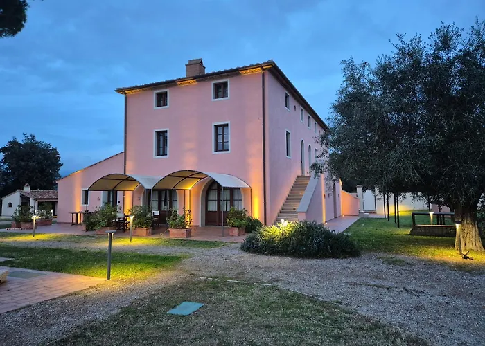 Il Cuoricino Podere Le Bozze Con Piscina, Wi-Fi, Posto Auto